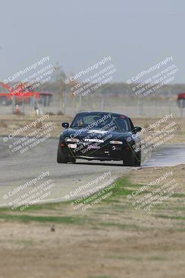 media/Oct-25-2025-CalClub SCCA (Sat) [[34c778dfbe]]/Group 4/Qualifying/